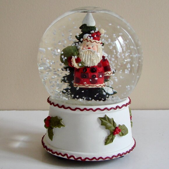 Hallmark Musical Snow Globe Santa Christmas Tree Holly - Picture 1 of 8